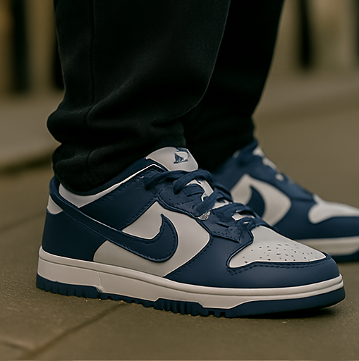 Nike Dunk Low Retro – Dunkelblau/Weiß