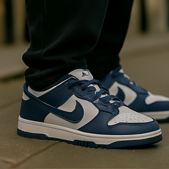 Nike Dunk Low Retro – Dunkelblau/Weiß